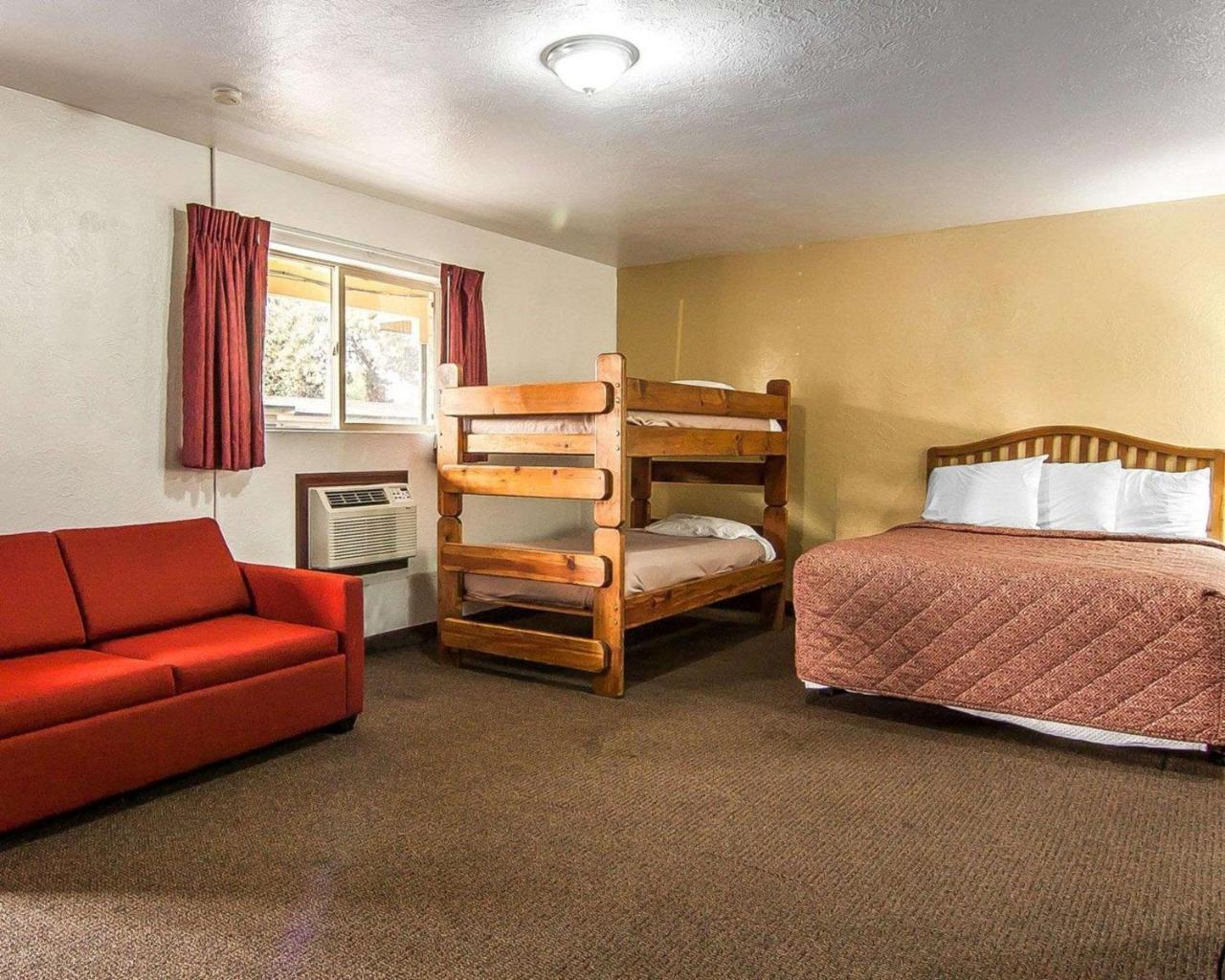 Old Mill & Motel Bend